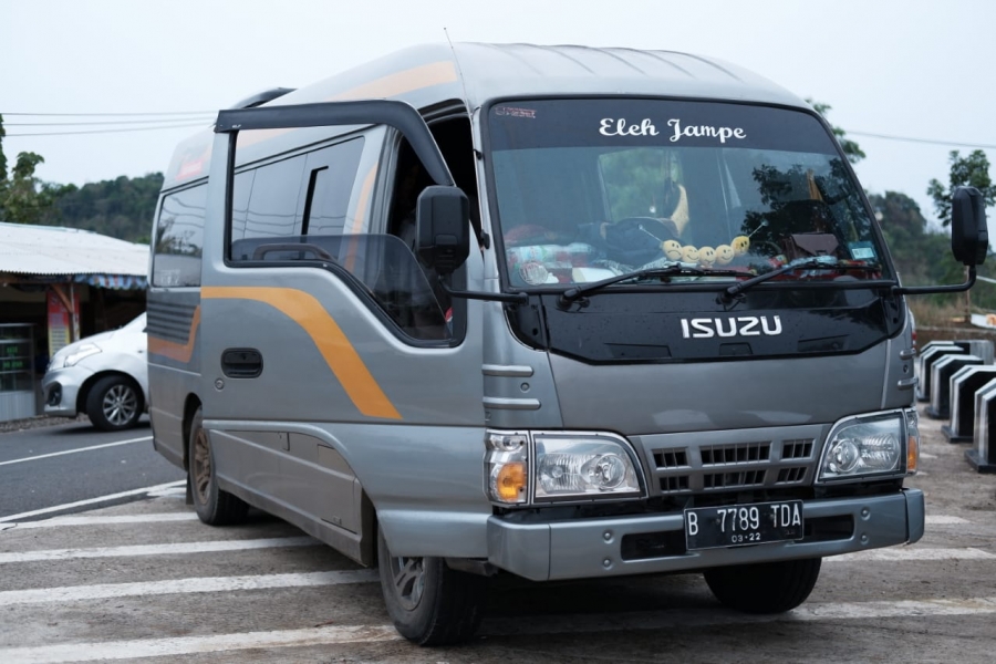 Harga Sewa Mobil Elf 19 Seats yang Murah di Jakarta